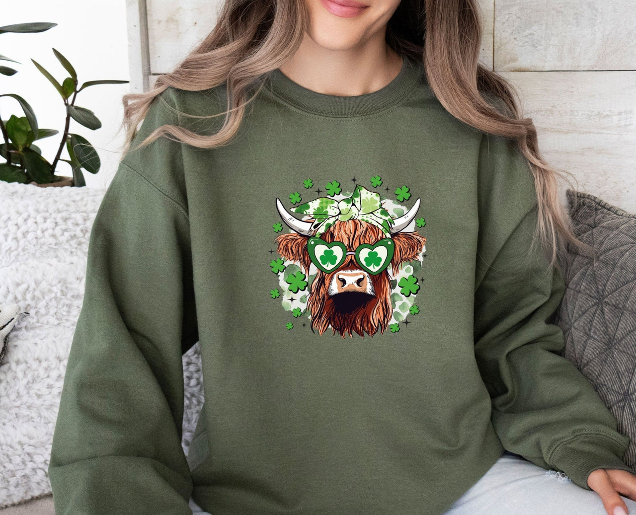 Clover Cow Sweatshirt - lismoreboutique - Sweatshirt - Clover_Cow_Sweater