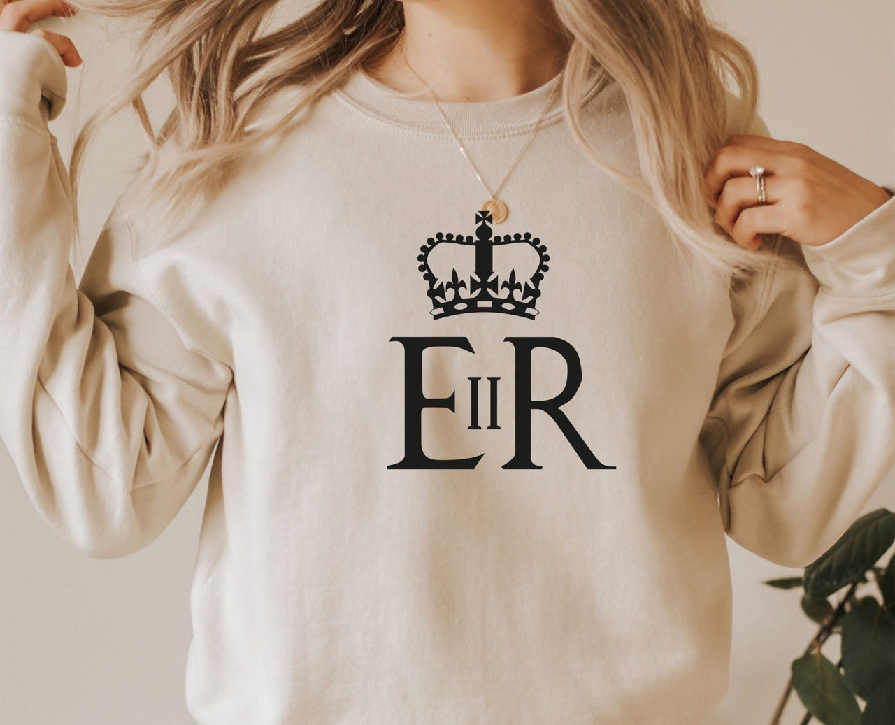 Elizabeth Sweater - lismoreboutique - Sweatshirt - commemorative_jumper