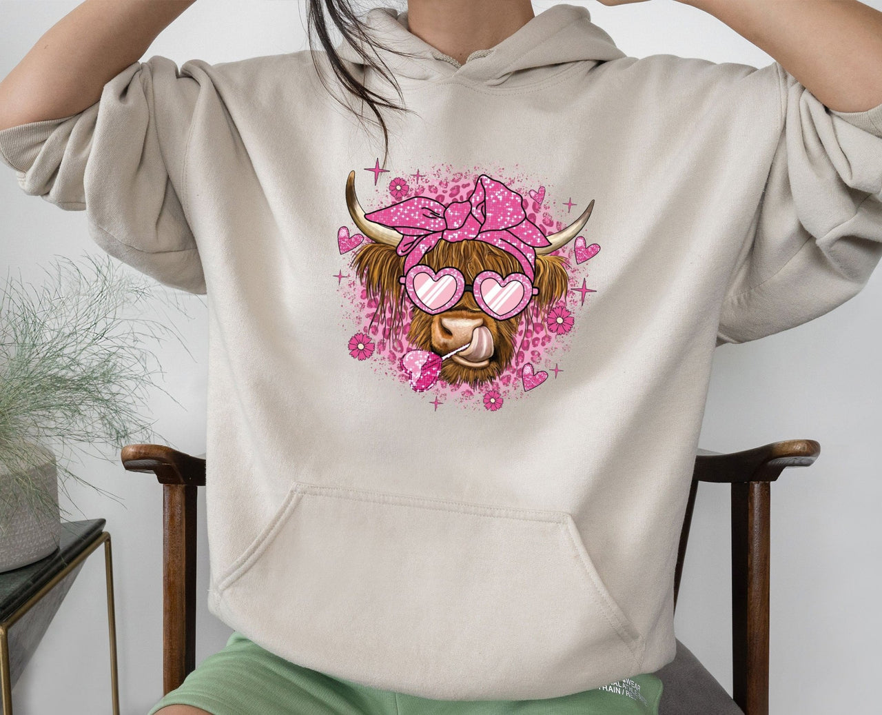 Highland Cow Hoodie - lismoreboutique - Hoodie - cute_valentines_top