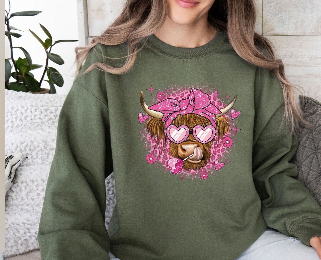 Highland Cow Sweatshirt - lismoreboutique - Sweatshirt - Cow_Sweatshirt