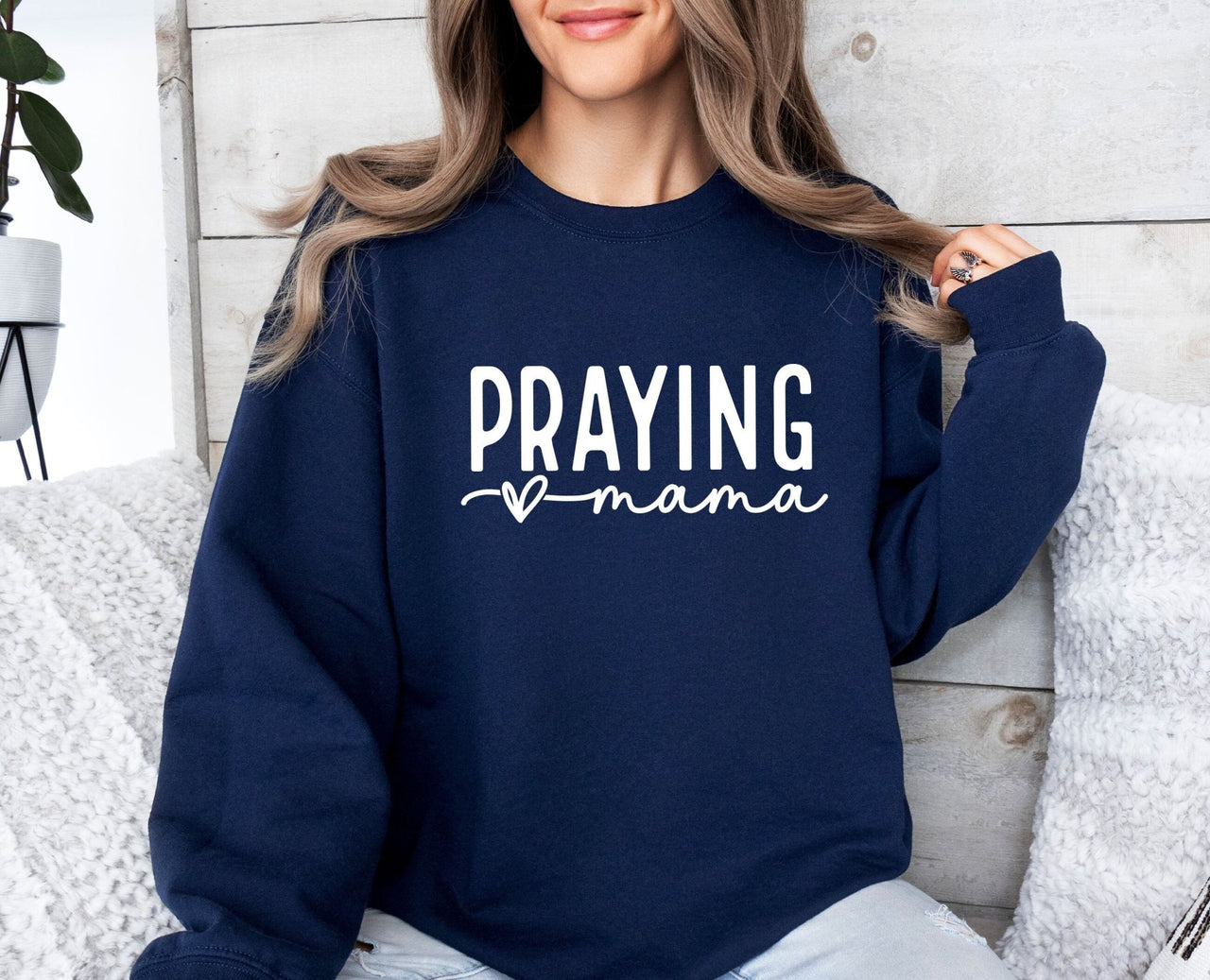 Praying Mama Sweater - lismoreboutique - Sweatshirt - Christian_Mom_Gift