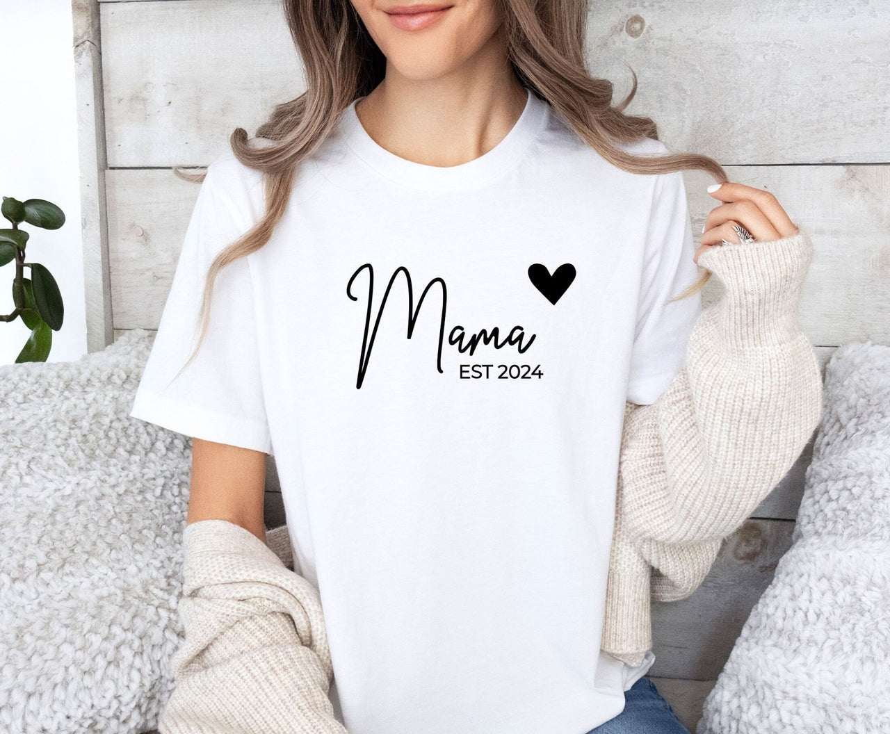 Mama T-shirt - lismoreboutique - Unisex T-Shirt - Custom_Mom_T_shirt