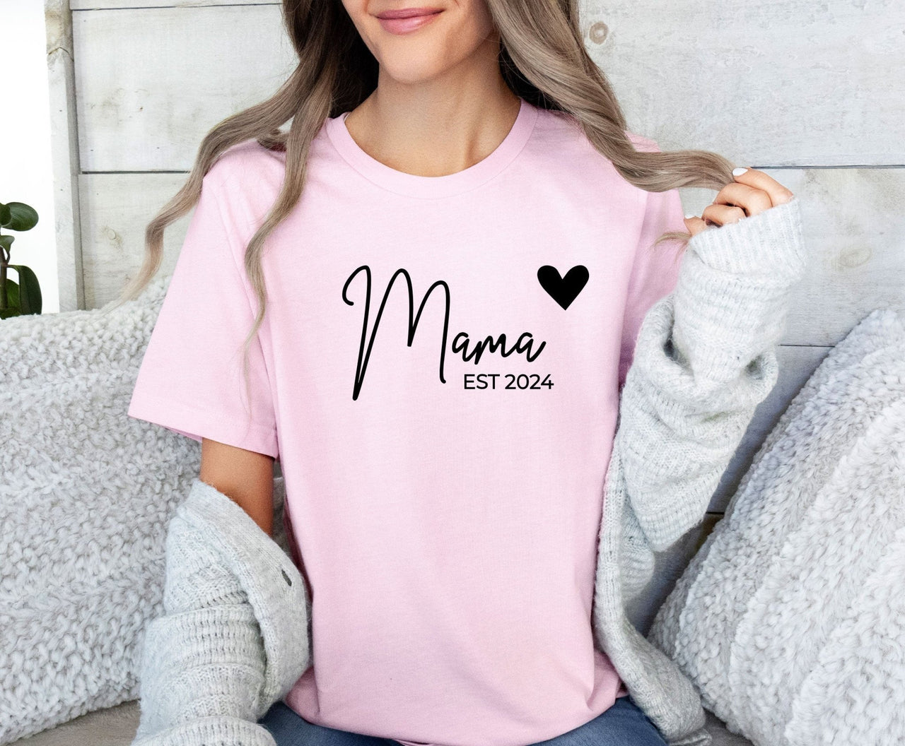 Mama T-shirt - lismoreboutique - Unisex T-Shirt - Custom_Mom_T_shirt