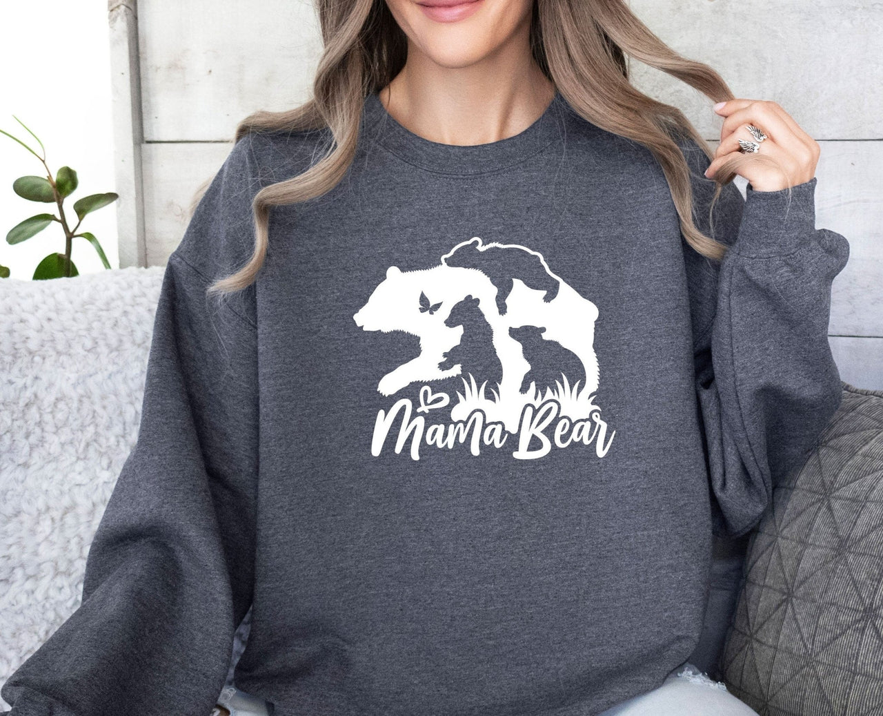 Mama Bear Sweatshirt - lismoreboutique - Sweatshirt - cute_mama_jumper