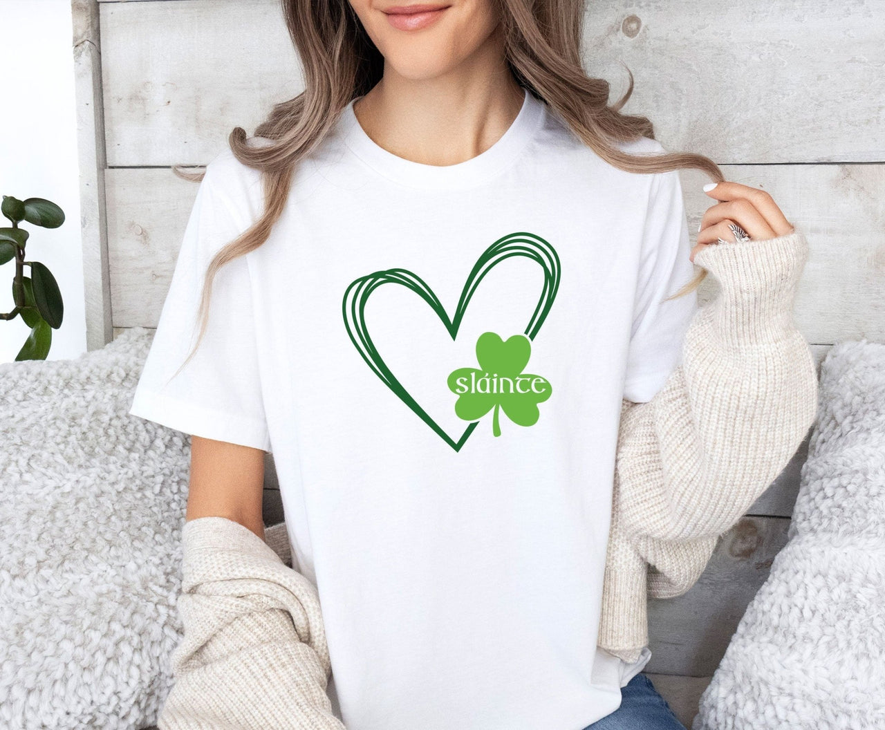 Slainte Tshirt - lismoreboutique - Unisex T-Shirt - Clover_T_shirt