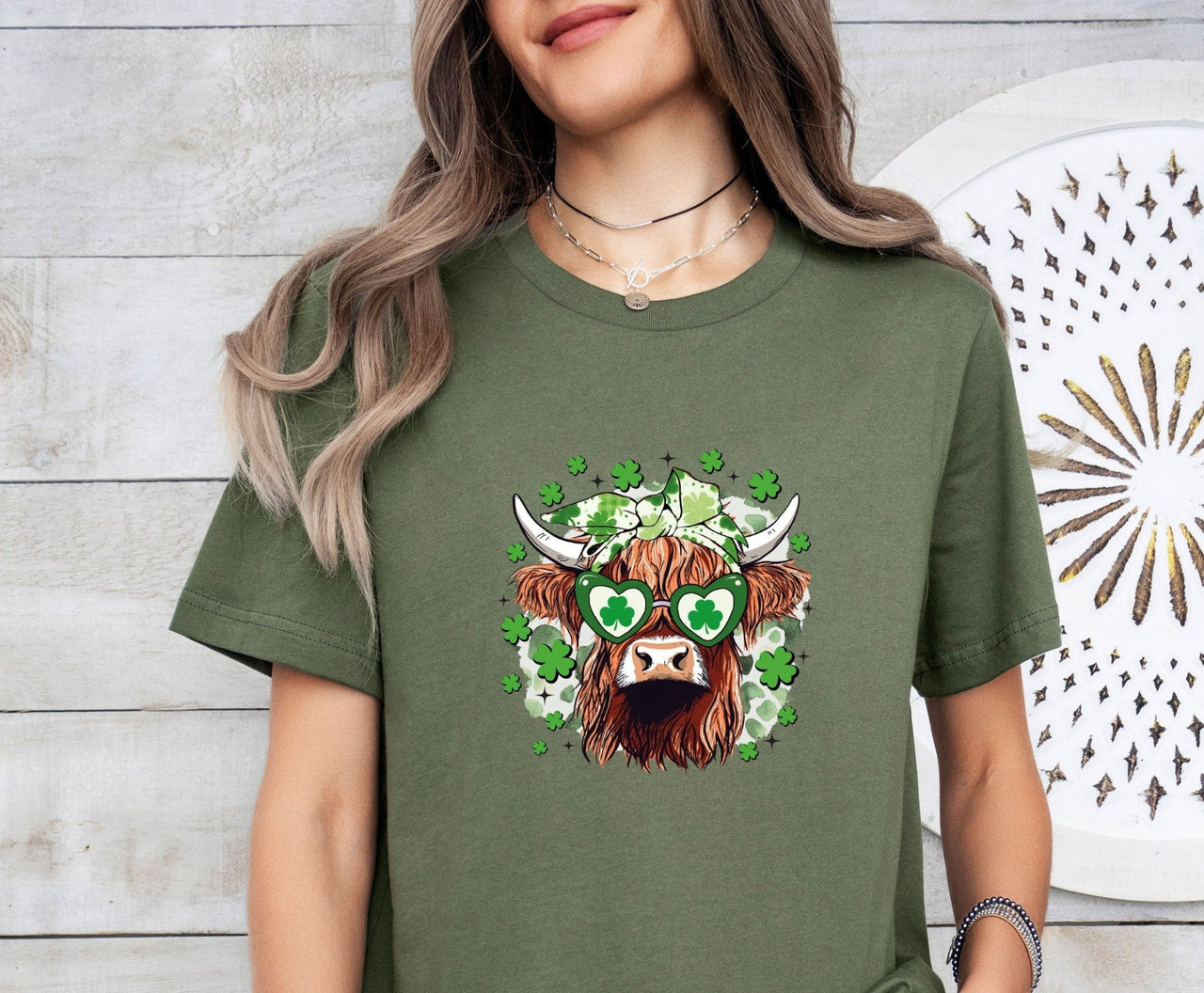 Highland Cow Shirt - lismoreboutique - Unisex T-Shirt - clover_cow_shirt