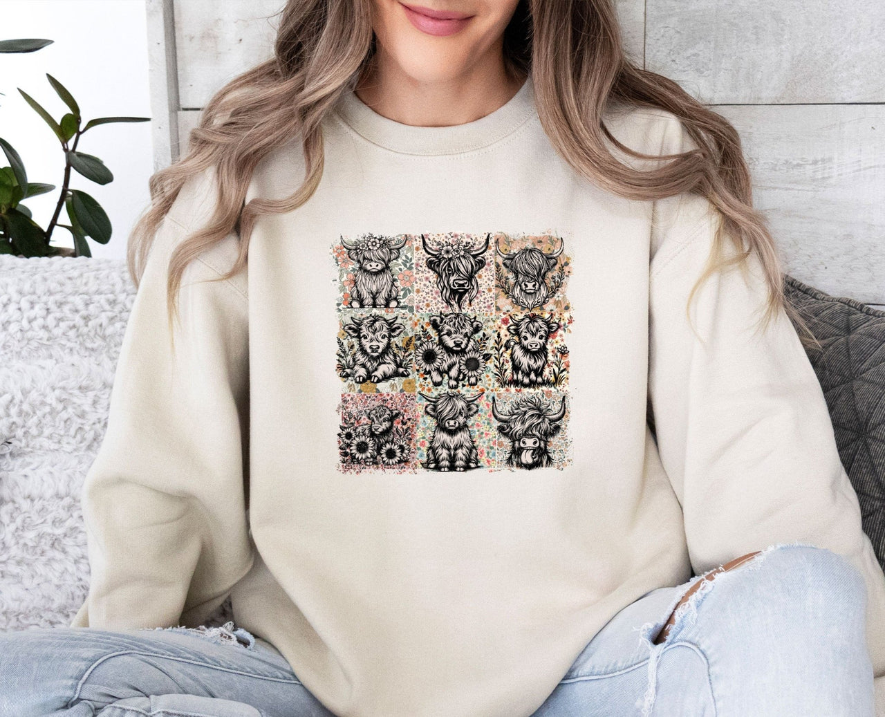 Highland Cow Sweatshirt - lismoreboutique - Sweatshirt - Cow_Farm_Gift