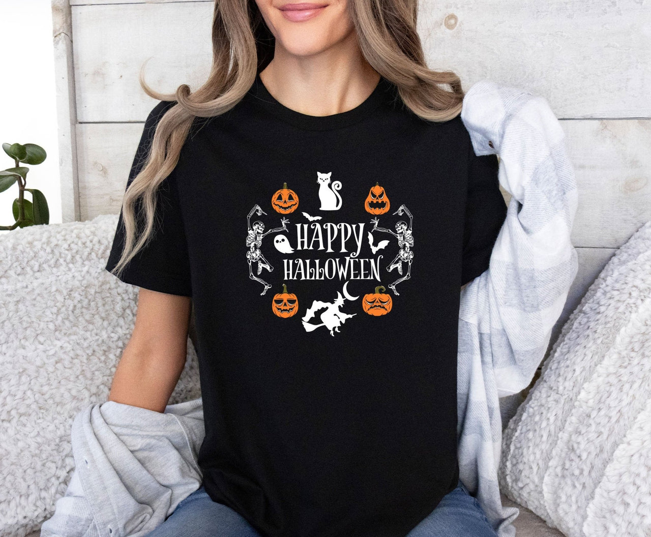 Happy Halloween Shirt - lismoreboutique - Unisex T-Shirt - Dancing_Skeleton