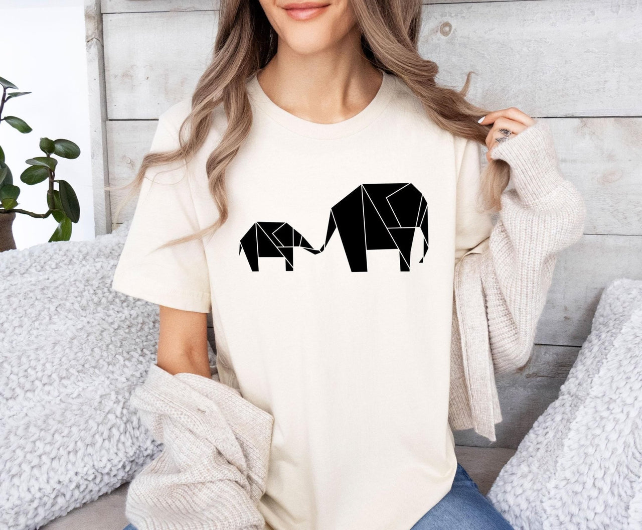 Elephant Tshirt - lismoreboutique - Unisex T-Shirt - Cute_Mum_Shirt