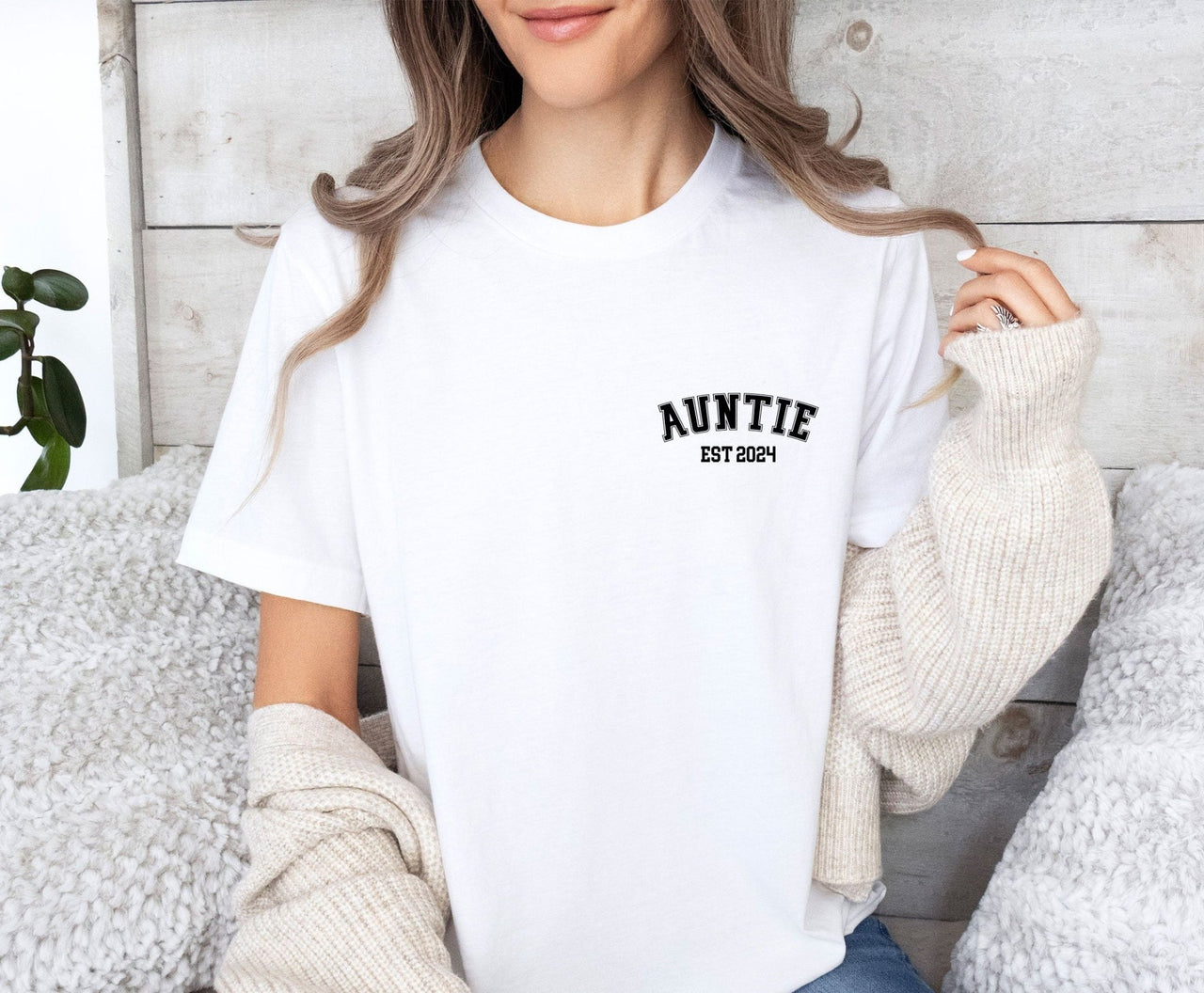 Auntie TShirt - lismoreboutique - Unisex T-Shirt - Aunt_Announcement