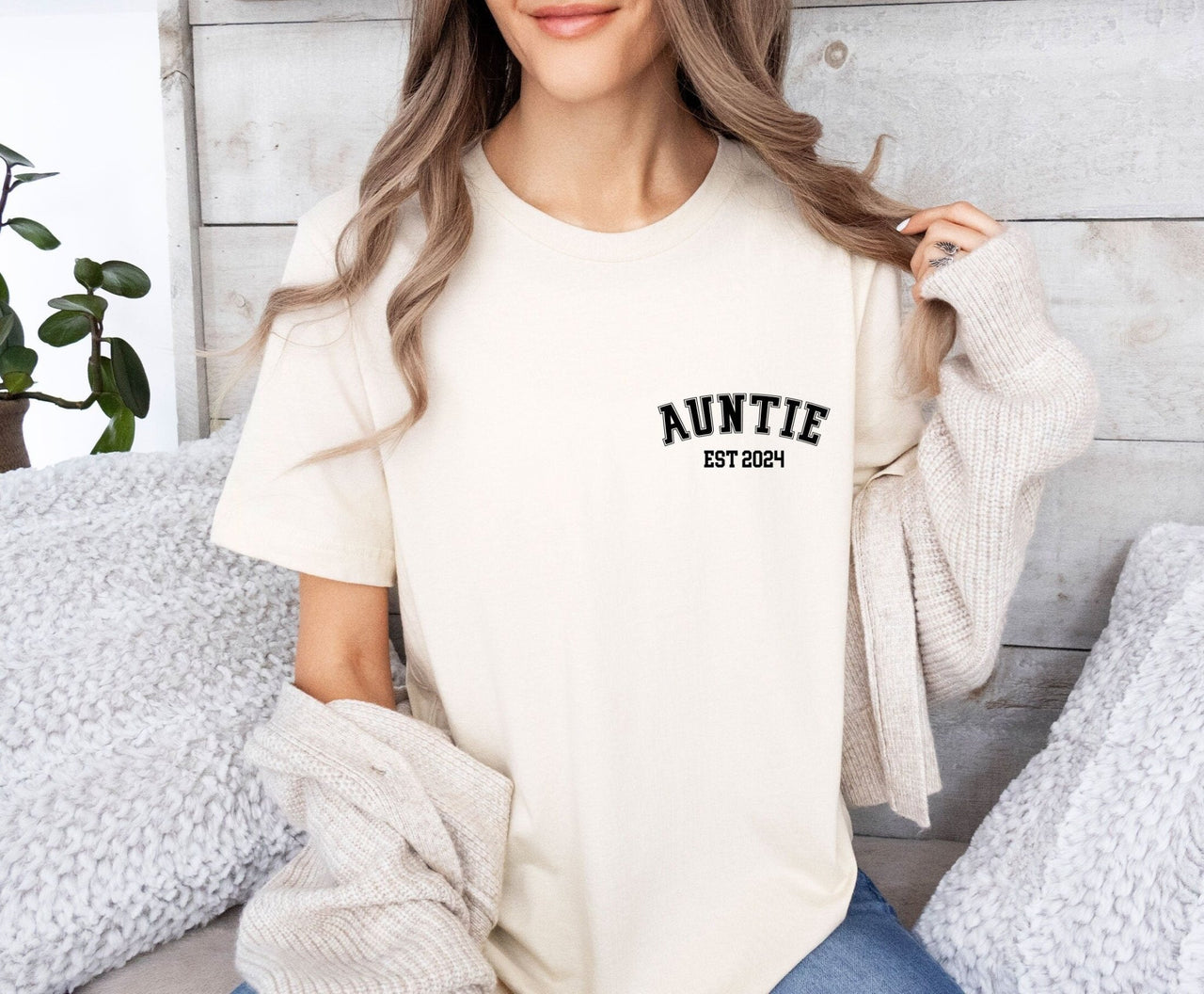 Auntie TShirt - lismoreboutique - Unisex T-Shirt - Aunt_Announcement