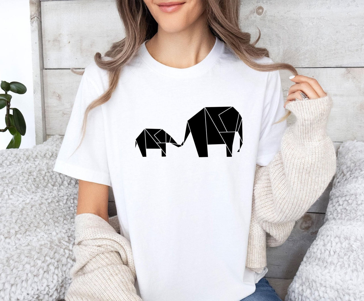 Elephant Tshirt - lismoreboutique - Unisex T-Shirt - Cute_Mum_Shirt