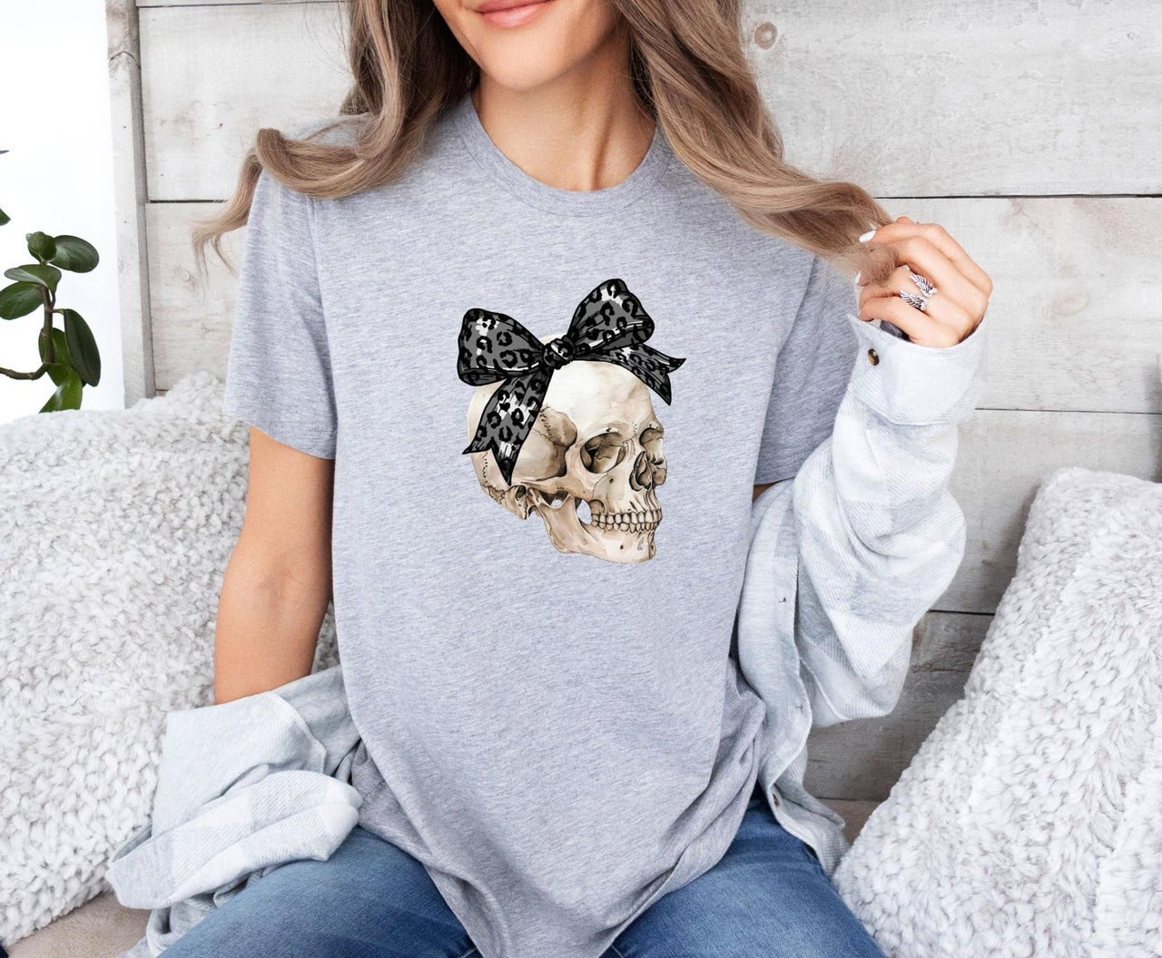 Halloween Skull Shirt - lismoreboutique - Unisex T-Shirt - Black_Bow_Skull_Tee